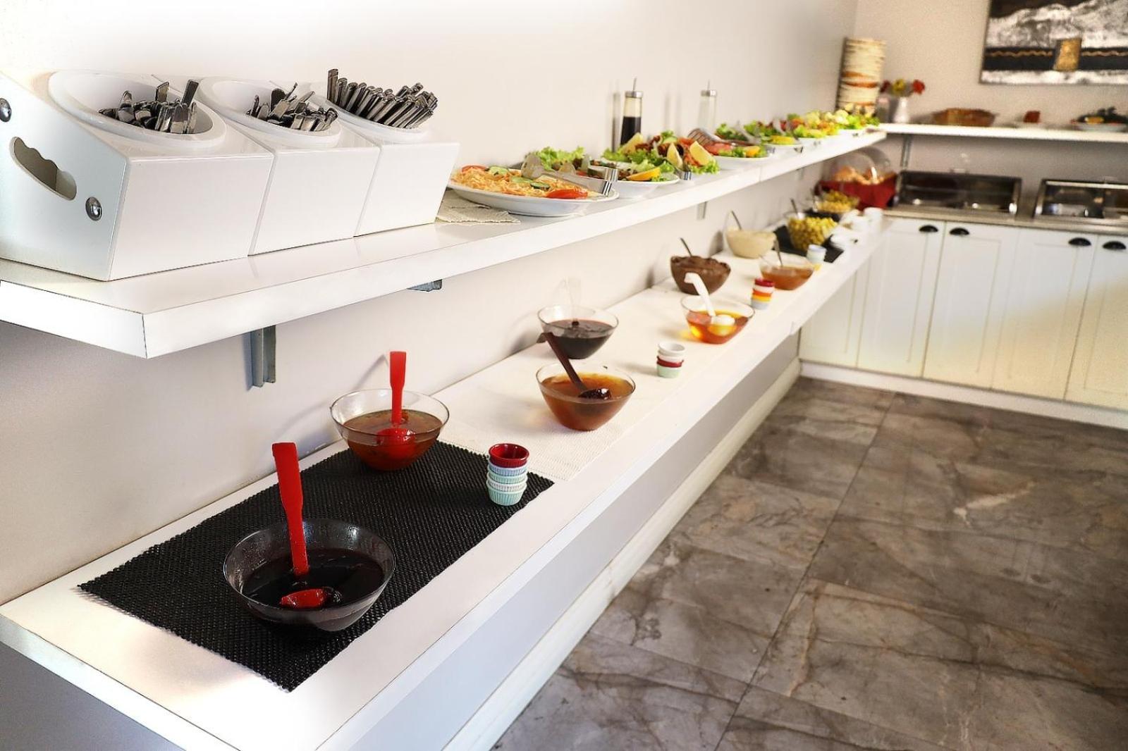 Bakirkoy Tashan Business & Airport Hotel Истанбул Екстериор снимка